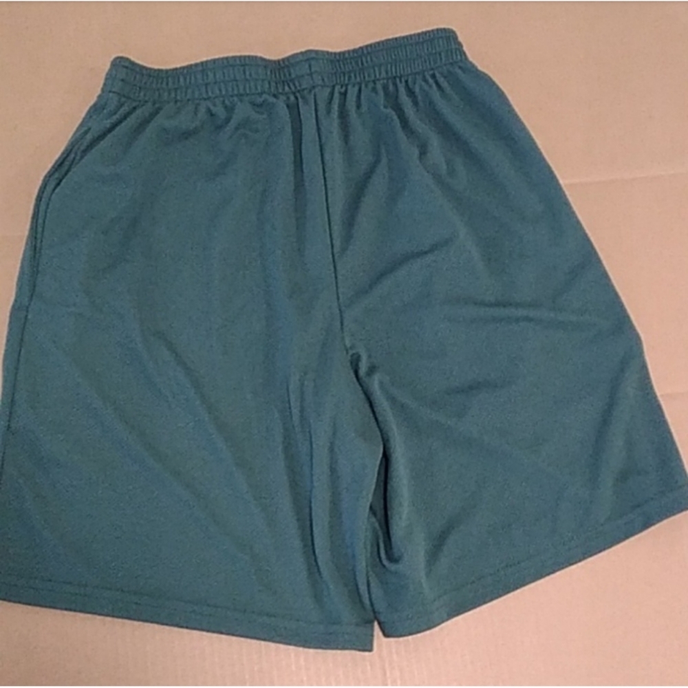 Amazon Essentials Olive Green - image 1